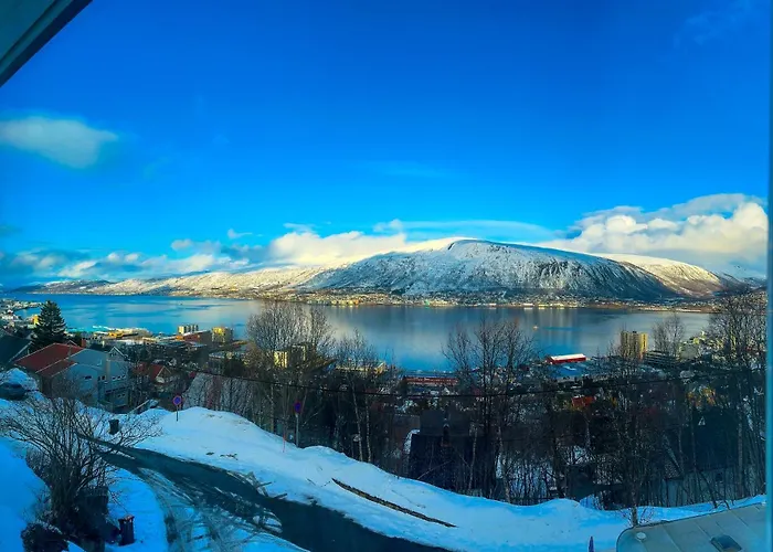 Modern Fjord View Apartamento Tromsø