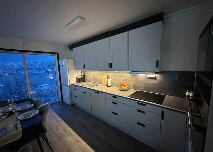 Modern Fjord View Apartamento Tromsø
